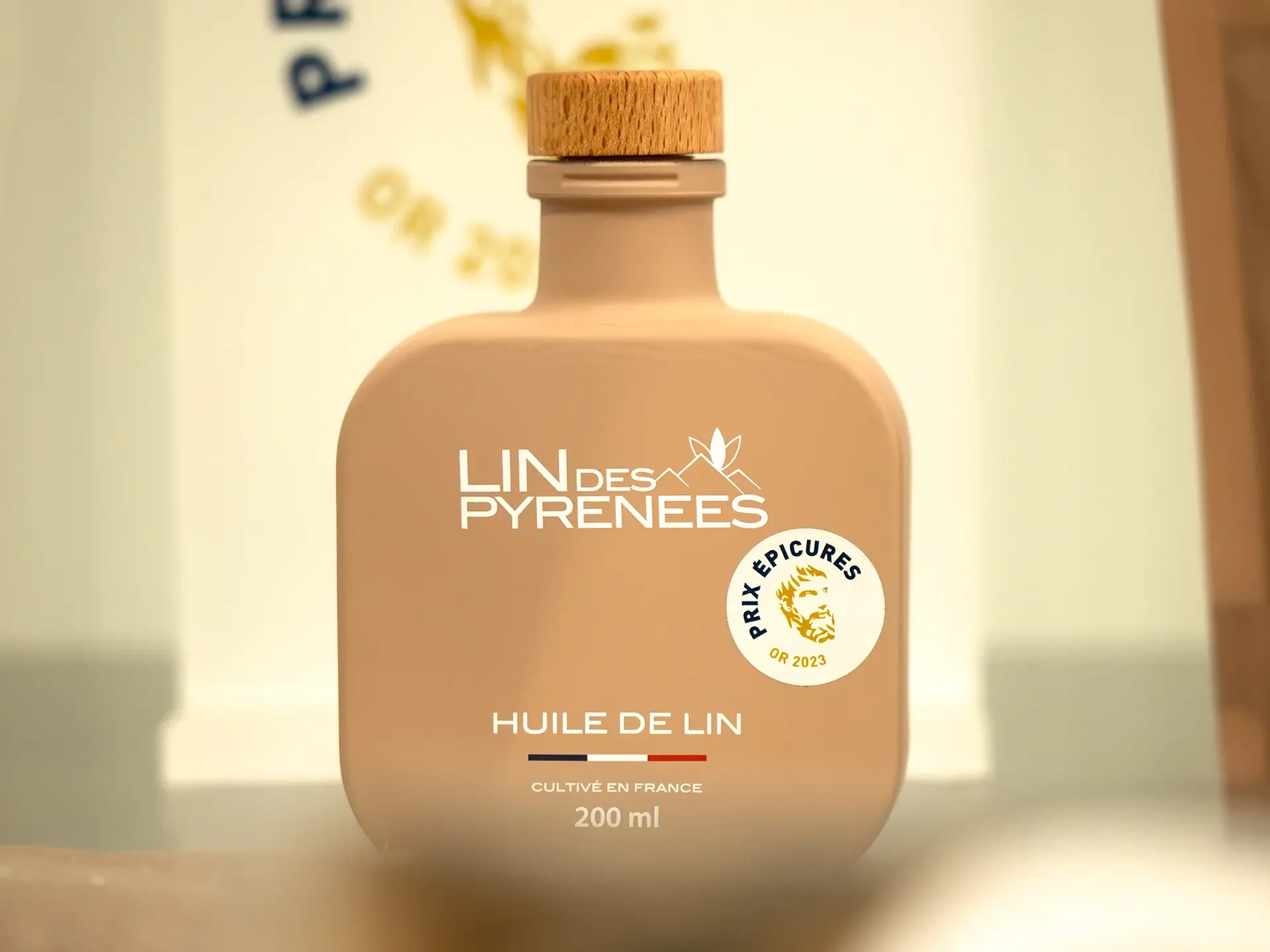 La bouteille d'huile de lin Lin des Pyrénées